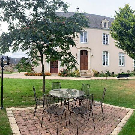 Le Bas Chitray Bed and Breakfast Ménil Εξωτερικό φωτογραφία