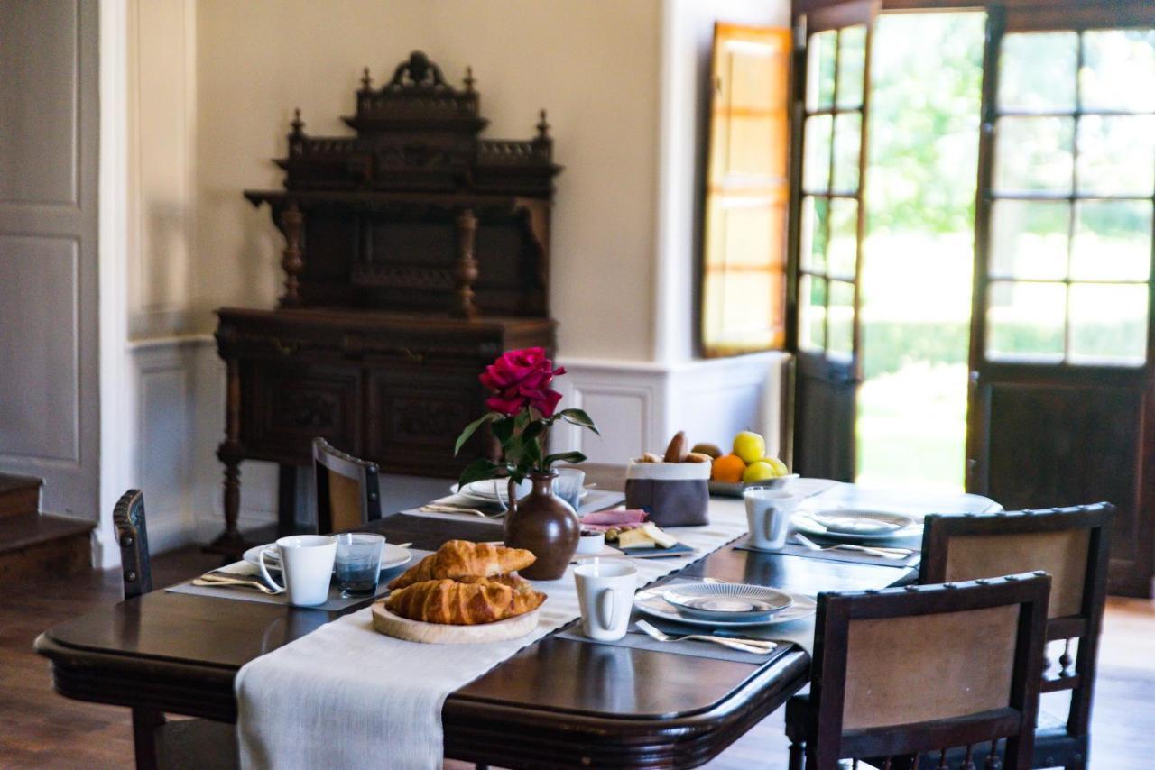 Le Bas Chitray Bed and Breakfast Ménil Εξωτερικό φωτογραφία
