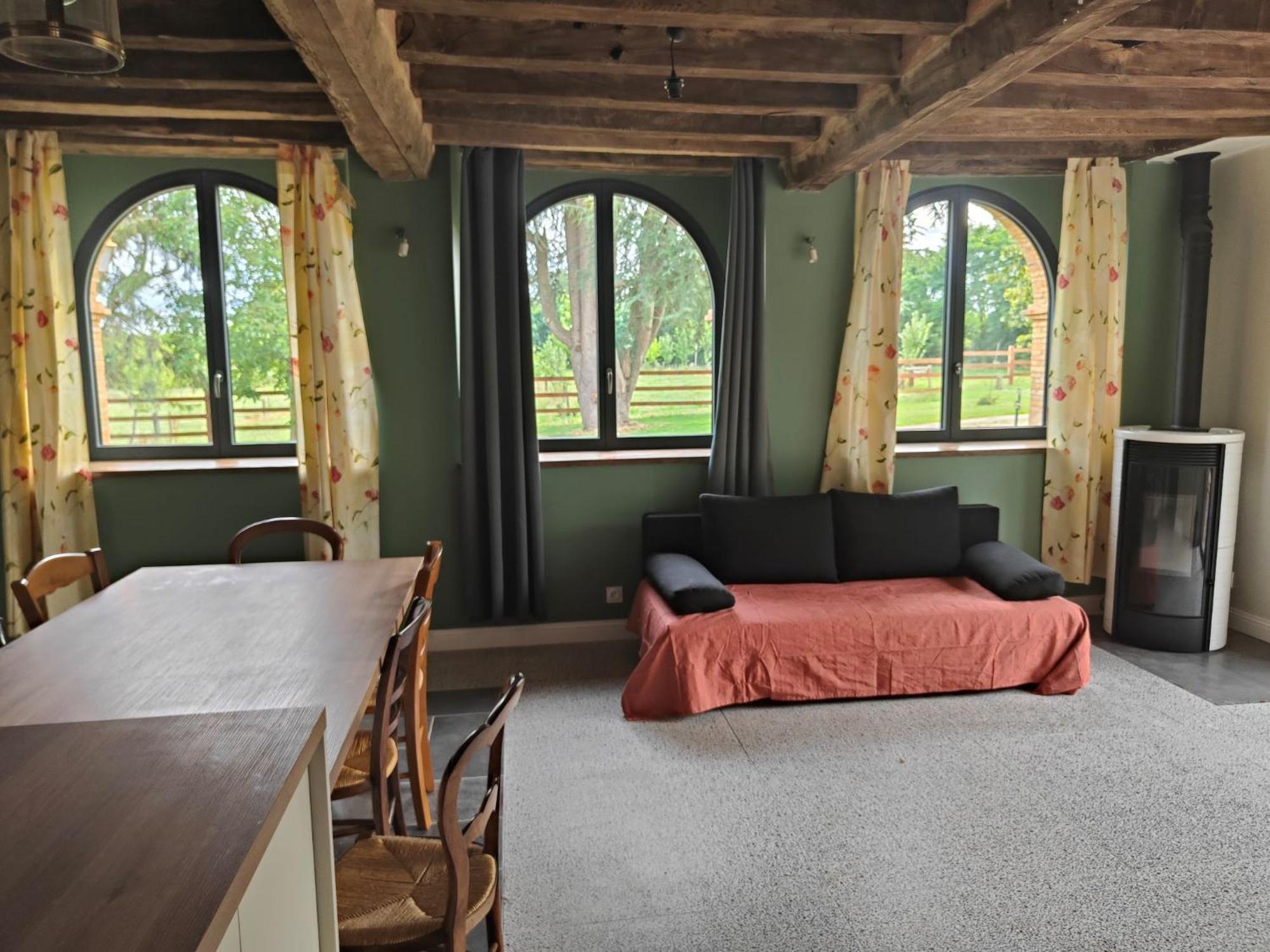 Le Bas Chitray Bed and Breakfast Ménil Εξωτερικό φωτογραφία
